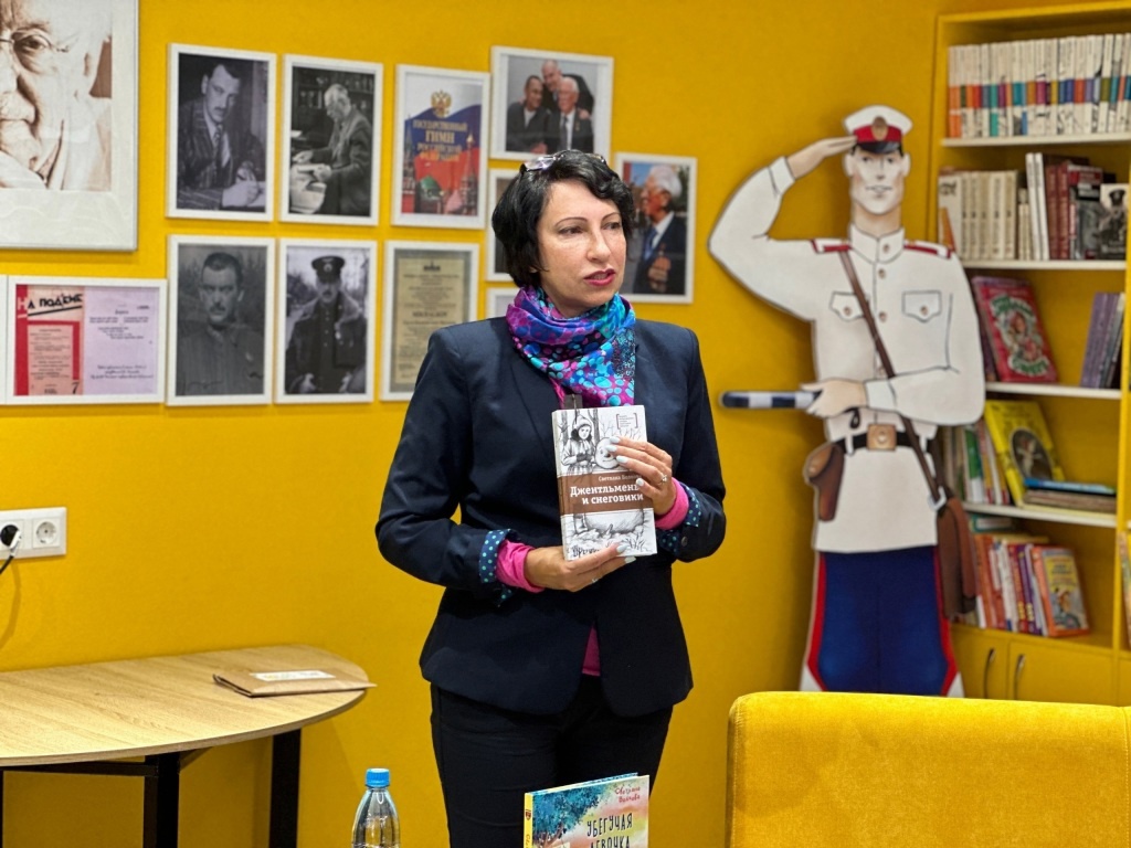 m-UUh8vI_wc.jpg m-UUh8vI_wc.jpg