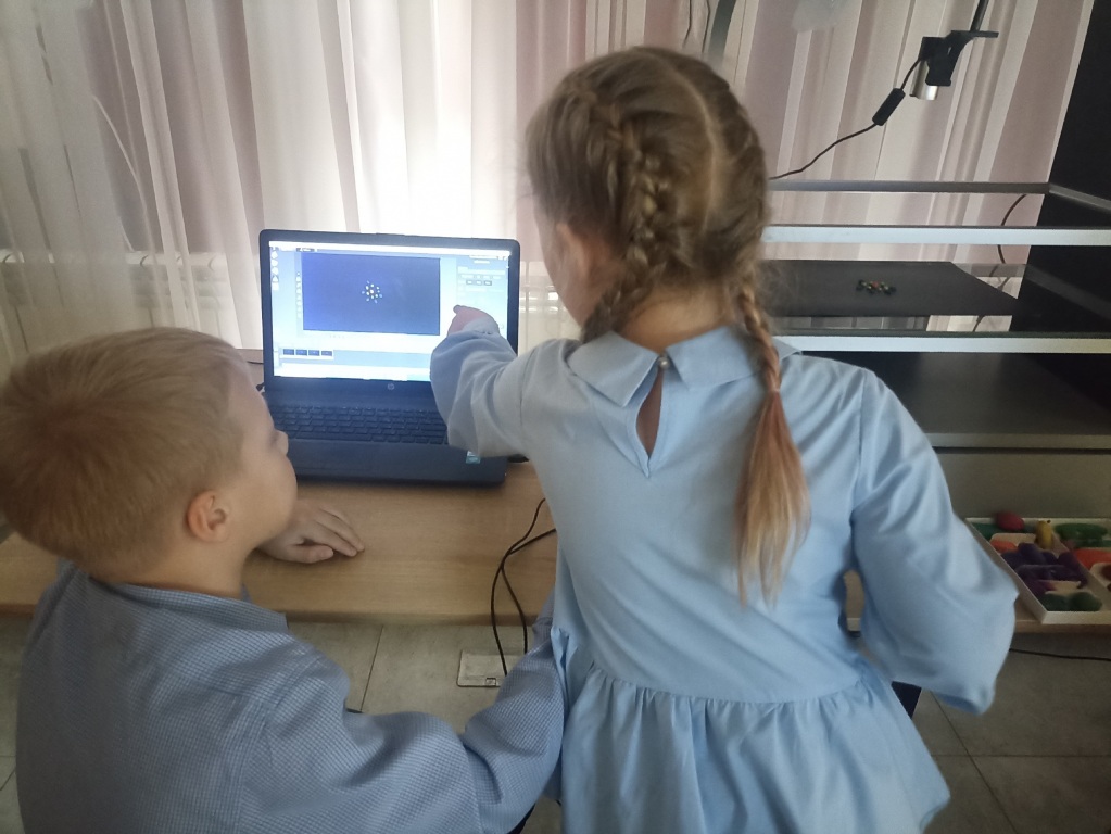 H9a4CXdrDi4.jpg H9a4CXdrDi4.jpg